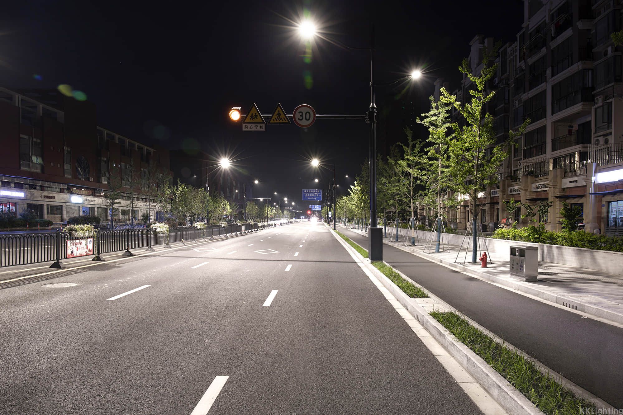 智慧路灯完善公共照明管控信息化建设